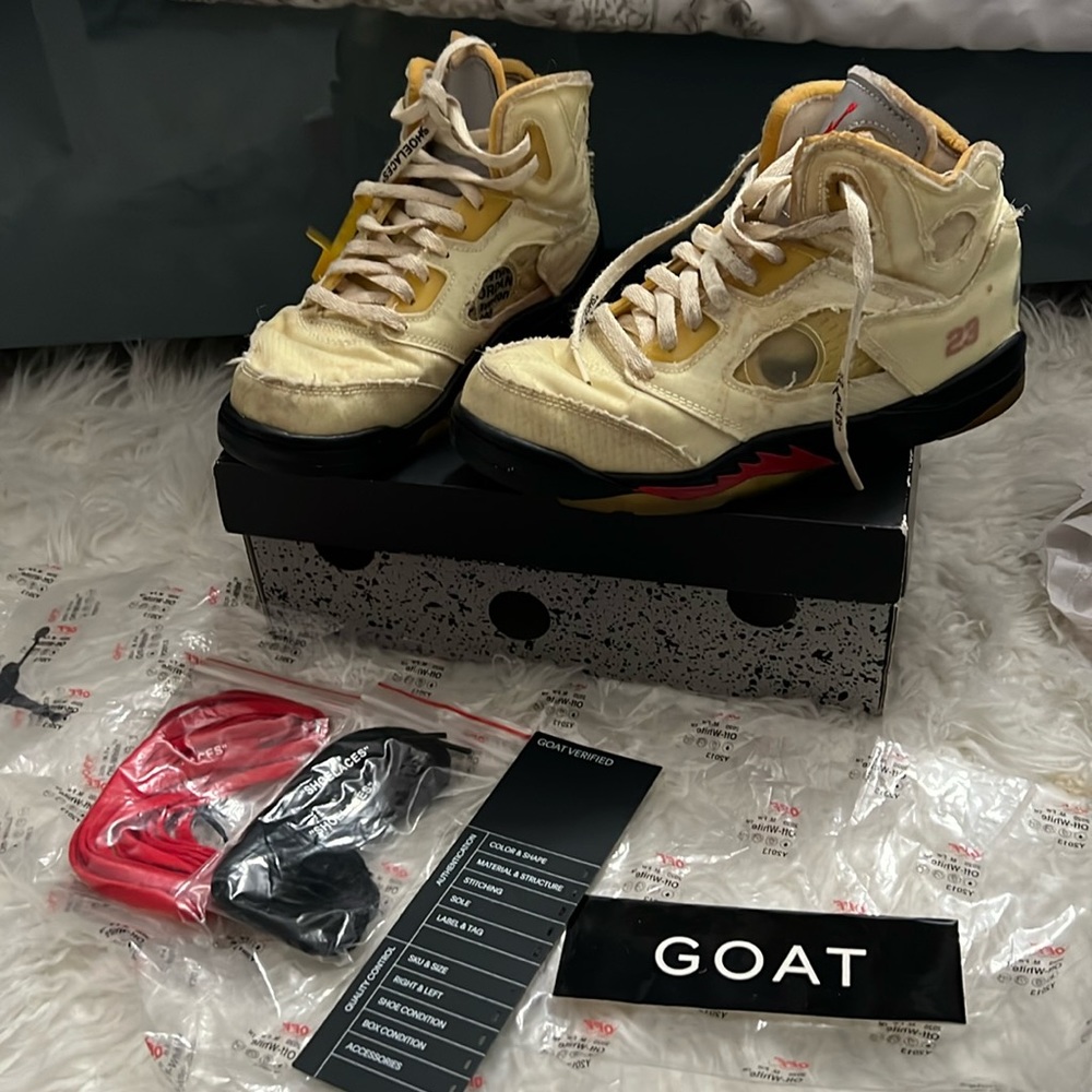 Jordan x offwhite preschool retro sneakers with extra laces